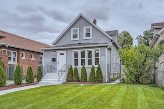 9945 S Beverly Ave, Chicago, IL 60643