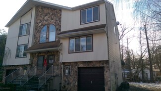 1 Lone Star Ln, Manalapan, NJ 07726