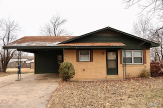 1609 Stokelan Dr, Malden, MO 63863