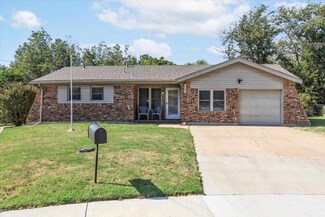 4017 SE Bedford Cir, Lawton, OK 73501