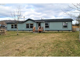 304 E Riverside, Mount Vernon, OR 97865