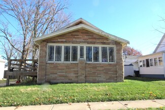 606 S Allin St, Bloomington, IL 61701
