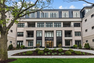 1950 Sheridan Rd Unit 103, Highland Park, IL 60035