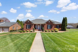 2426 Glenridge Dr, Gastonia, NC 28054