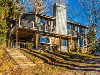 25 Rhododendron Dr, Arden, NC 28704
