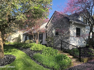20 Meadowbrook Dr, Selinsgrove, PA 17870