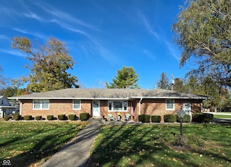 102 E Grant St, Waldron, IN 46182