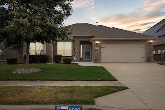 2016 Speckle Dr, Fort Worth, TX 76131