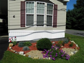 6 Palmer Rd, Palmer, MA 01069