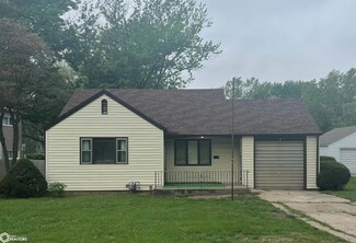 1406 S Moreland Place, Shenandoah, IA 51601