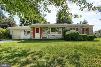 106 Earl St, Boiling Springs, PA 17007