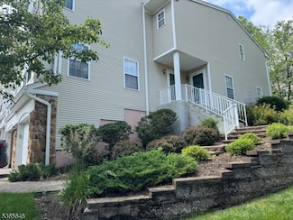 2 Dudley Ct Unit 2502, Green Brook, NJ 08812