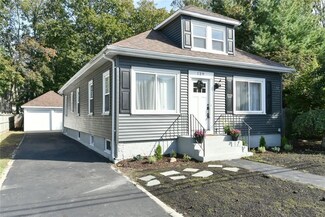 129 Roger Williams Ave, Rumford, RI 02916