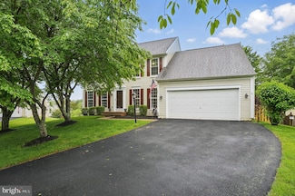 8 New Brunswick Ct, Stafford, VA 22554