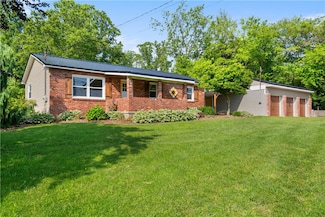 988 Croft Rd, Greensburg, PA 15601