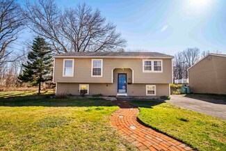 34 Alphonse St, Manchester, NH 03103