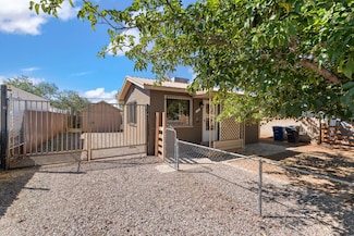 321 Rhode Island St NE, Albuquerque, NM 87108