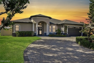3132 SE 8th Ave, Cape Coral, FL 33904