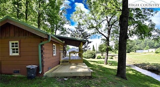 2967 Roby Martin Rd, Lenoir, NC 28645
