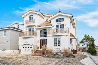 283 6th St, Avalon, NJ 08202