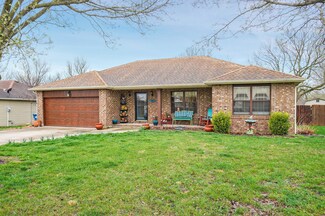 507 S Sunmeadow Dr, Strafford, MO 65757