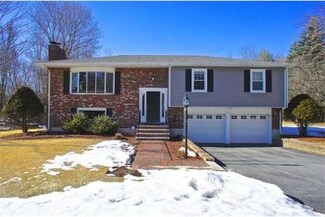 15 Pleasant St, Andover, MA 01810
