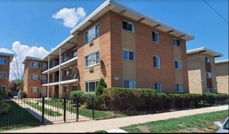 4606 River Rd Unit A4, Schiller Park, IL 60176