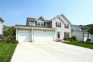 12417 Airline Ave, Urbandale, IA 50323