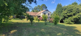 2451 Pontchartrain Dr, Mobile, AL 36695