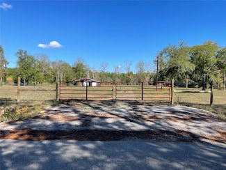 347 Bean Rd, Buna, TX 77612