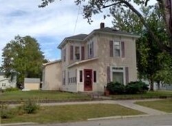 725 N Main St, Warren, IN 46792