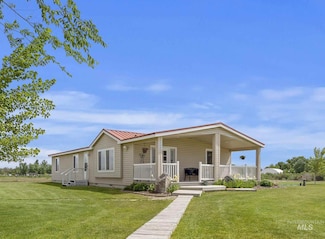 10100 Clearview Ln, Emmett, ID 83617