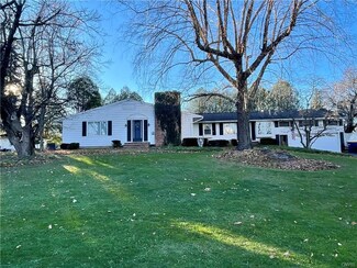 4585 Beef St, Syracuse, NY 13215