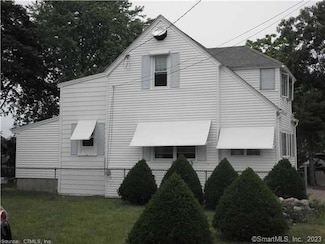 2 Groveway, Clinton, CT 06413