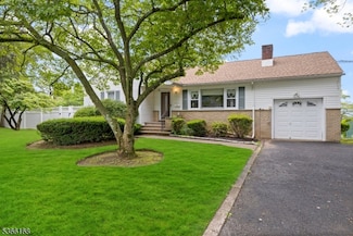3 Casey Ave, East Hanover, NJ 07936