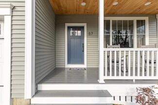 61 Warner St, Florence, MA 01062