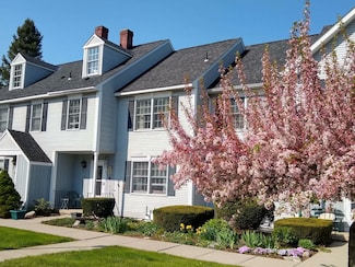 35 Twin Circles Unit 35, Middlebury, VT 05753