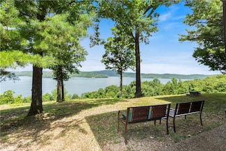 188 Point Mirage Rd, Eureka Springs, AR 72631
