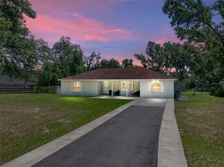5926 Frontier Dr, Zephyrhills, FL 33540