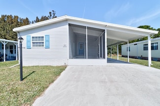 613 Papaya Cir, Sebastian, FL 32976