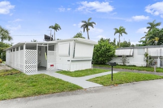8641 SW 15th St, Davie, FL 33324