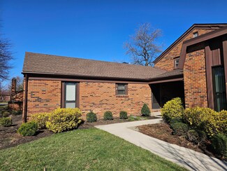 4260 Chaucer Ln, Columbus, OH 43220