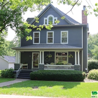 606 S Carroll St, Rock Rapids, IA 51246