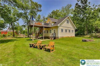 8291 Covered Bridge Rd, Quakertown, PA 18951