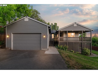 6902 SW Taylors Ferry Rd, Portland, OR 97223