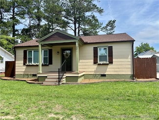 201 Lynn Ave, Fayetteville, NC 28301