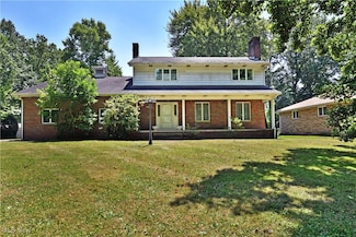 3120 Meadow Ln NE, Warren, OH 44483