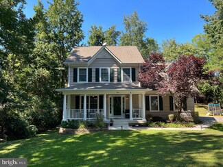 7497 Monroe Dr, King George, VA 22485