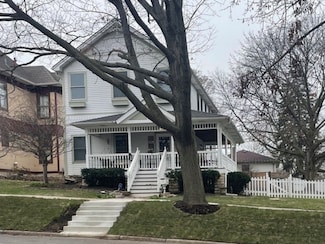 502 Singer Ave, Lemont, IL 60439
