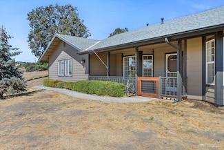 24180 Deertrail Dr, Tehachapi, CA 93561